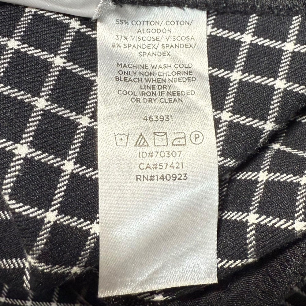 LOFT Black & White Checked Cropped Ankle Pants - Picture 5 of 8